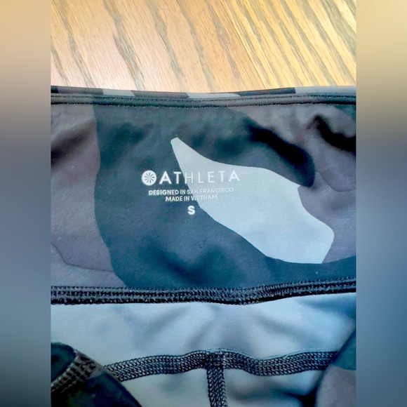 ATHLETA CAMO CONTENDER, 7/8 TIGHT IN POWER-LIFT, SIZE S - Picture 6 of 9